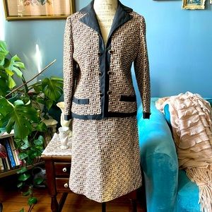 Vintage 1960’s Shannon Rodgers Chanelesque wool tweed skirt suit